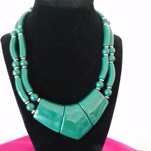 VINTAGE EMERALD GREEN CERAMIC STATEMENT NECKLACE